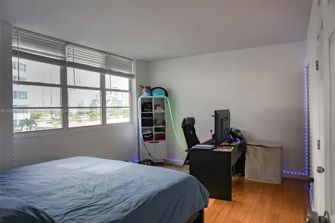 905 Brickell Bay Drive Miami FL 33131
