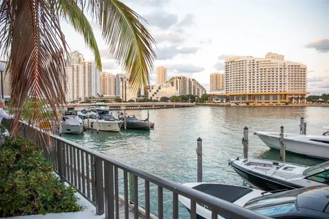905 Brickell Bay Drive Miami FL 33131