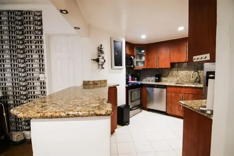 905 Brickell Bay Drive Miami FL 33131