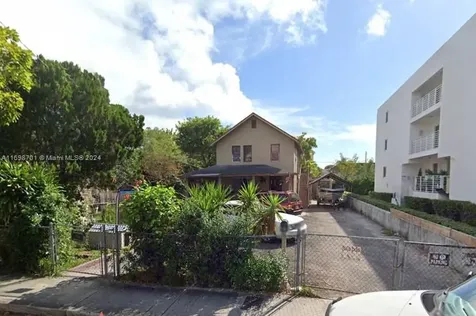 536 SW 3rd Street Miami FL 33130
