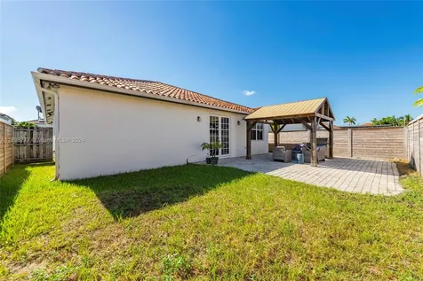 14561 SW 13th Terrace Miami FL 33184
