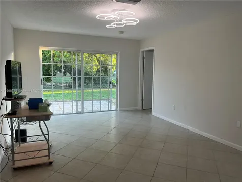 8510 NW 3rd Street Pembroke Pines FL 33024