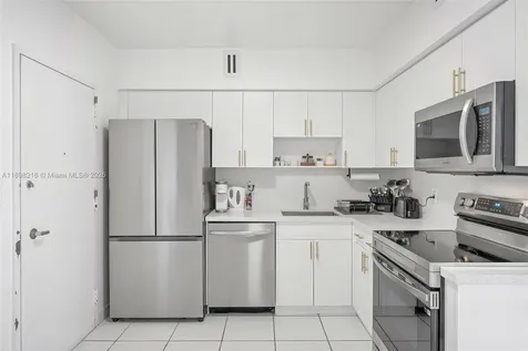 5700 Collins Avenue Miami Beach FL 33140