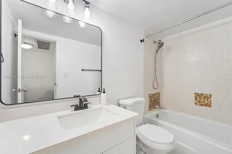 5700 Collins Avenue Miami Beach FL 33140