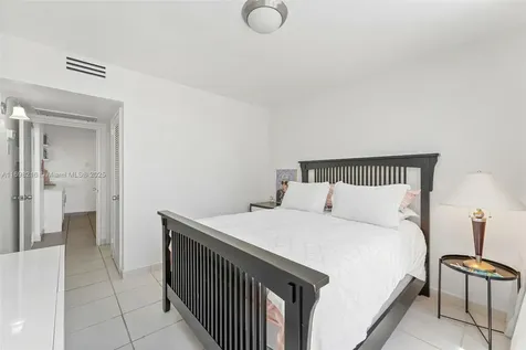 5700 Collins Avenue Miami Beach FL 33140