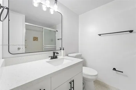 5700 Collins Avenue Miami Beach FL 33140