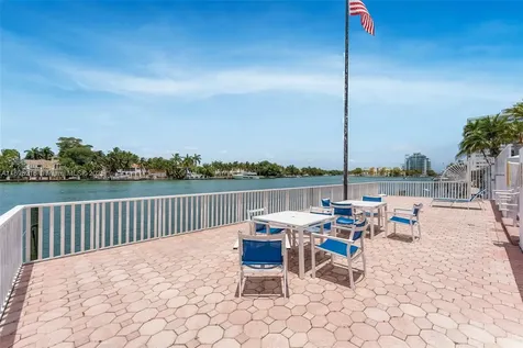 5700 Collins Avenue Miami Beach FL 33140