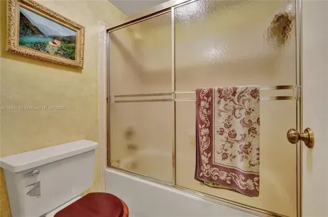 1104 N Hiatus Road Pembroke Pines FL 33026