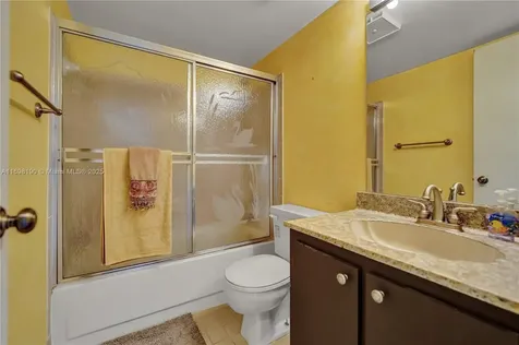 1104 N Hiatus Road Pembroke Pines FL 33026