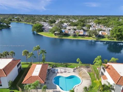 1104 N Hiatus Road Pembroke Pines FL 33026