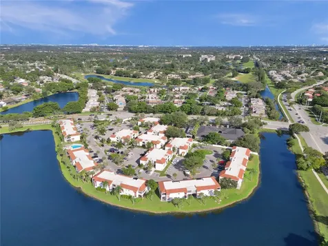 1104 N Hiatus Road Pembroke Pines FL 33026