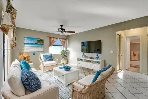 1104 N Hiatus Road Pembroke Pines FL 33026