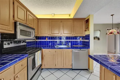 1104 N Hiatus Road Pembroke Pines FL 33026