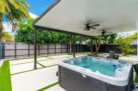 17635 SW 135th Avenue Miami FL 33177