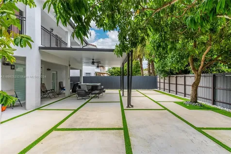 17635 SW 135th Avenue Miami FL 33177