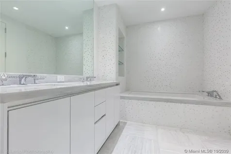 16901 Collins Avenue Sunny Isles Beach FL 33160
