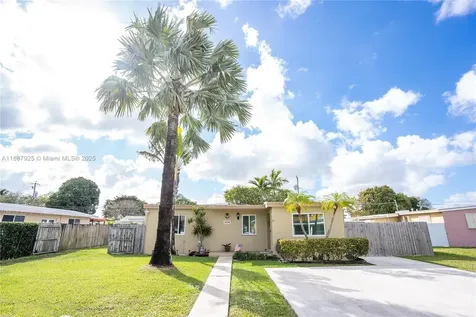 4220 SW 101st Avenue Miami FL 33165
