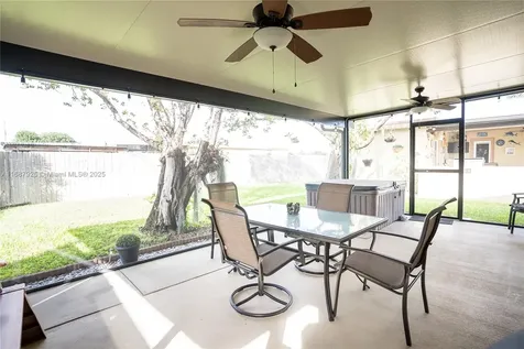 4220 SW 101st Avenue Miami FL 33165