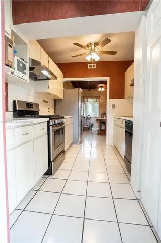 4220 SW 101st Avenue Miami FL 33165