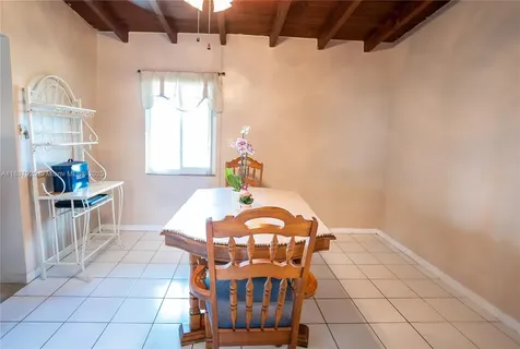4220 SW 101st Avenue Miami FL 33165
