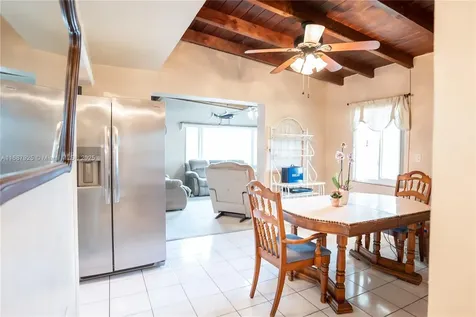4220 SW 101st Avenue Miami FL 33165