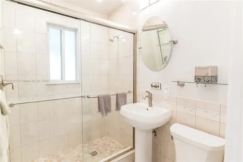 4220 SW 101st Avenue Miami FL 33165