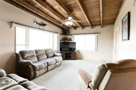 4220 SW 101st Avenue Miami FL 33165