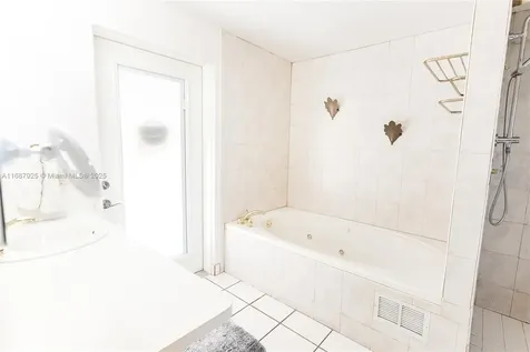 4220 SW 101st Avenue Miami FL 33165
