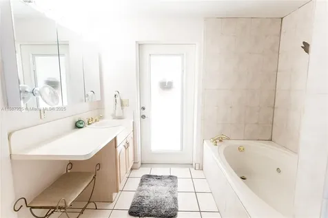 4220 SW 101st Avenue Miami FL 33165