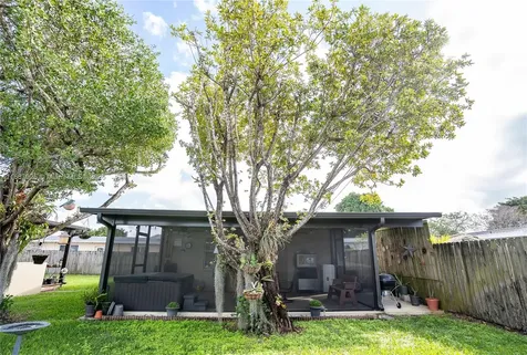 4220 SW 101st Avenue Miami FL 33165