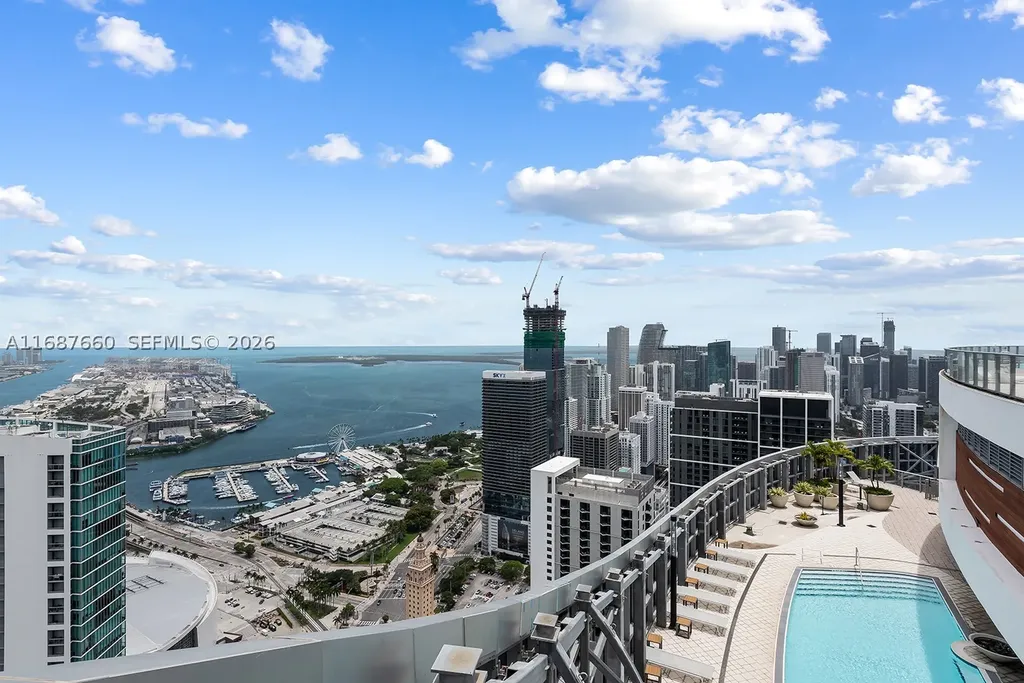 851 NE 1st Avenue Miami FL 33132