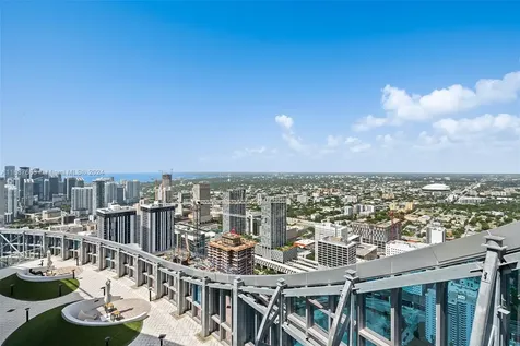 851 NE 1st Avenue Miami FL 33132