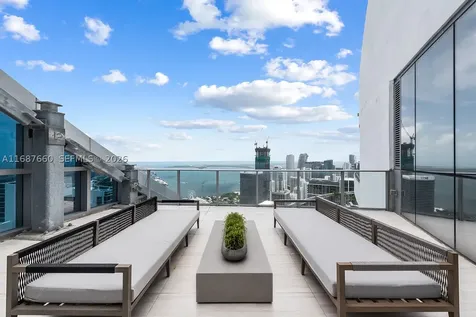 851 NE 1st Avenue Miami FL 33132