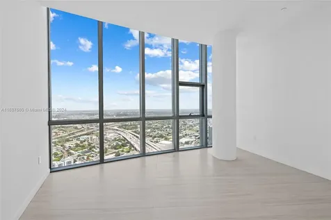 851 NE 1st Avenue Miami FL 33132