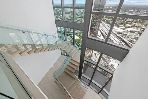 851 NE 1st Avenue Miami FL 33132