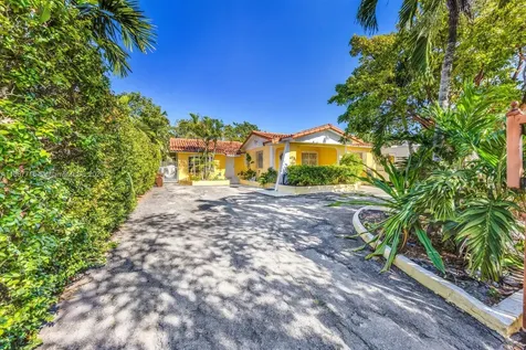 471 SE 6th Street Hialeah FL 33010