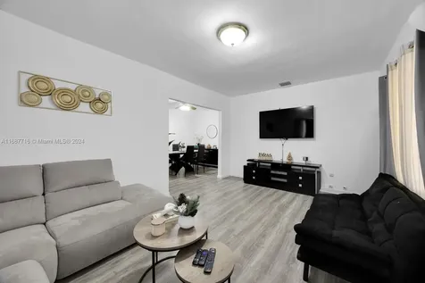 471 SE 6th Street Hialeah FL 33010