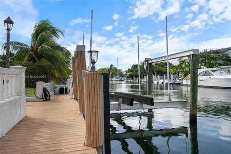 13190 Biscayne Island Terrace North Miami FL 33181