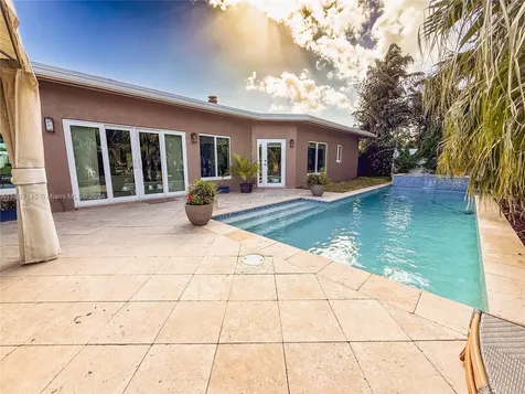 239 SE 3rd Avenue Pompano Beach FL 33060