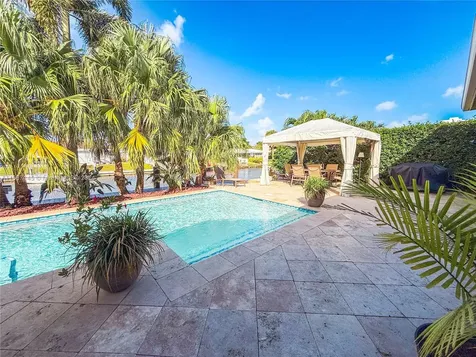 239 SE 3rd Avenue Pompano Beach FL 33060