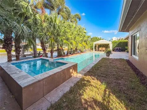 239 SE 3rd Avenue Pompano Beach FL 33060