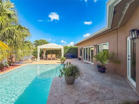 239 SE 3rd Avenue Pompano Beach FL 33060