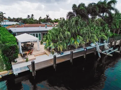 239 SE 3rd Avenue Pompano Beach FL 33060