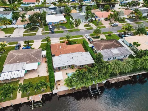 239 SE 3rd Avenue Pompano Beach FL 33060