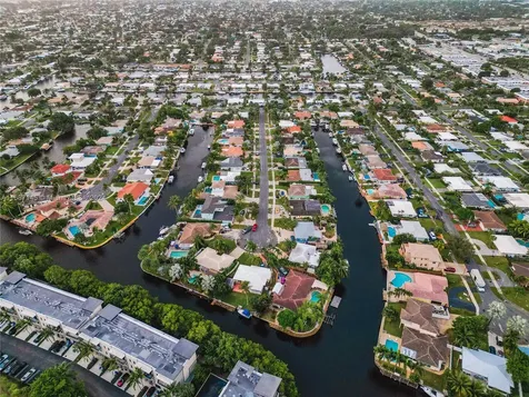 239 SE 3rd Avenue Pompano Beach FL 33060