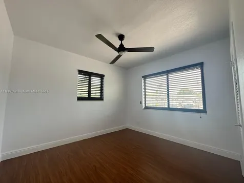 625 W 35th Street Hialeah FL 33012
