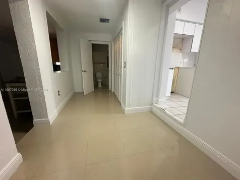 625 W 35th Street Hialeah FL 33012