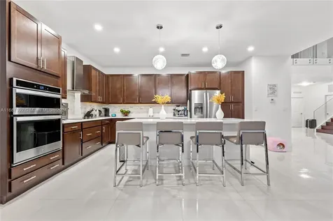 2735 SW 101st Court Miami FL 33165