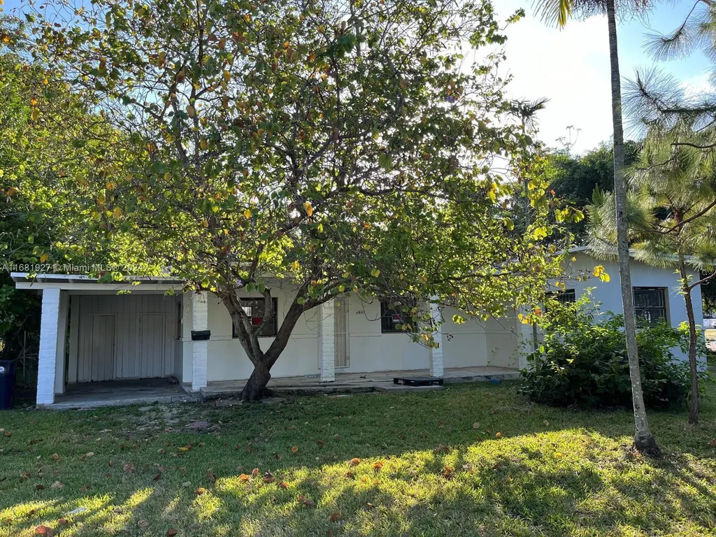 6843 SW 62nd Court South Miami FL 33143