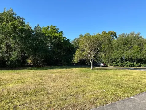 6843 SW 62nd Court South Miami FL 33143